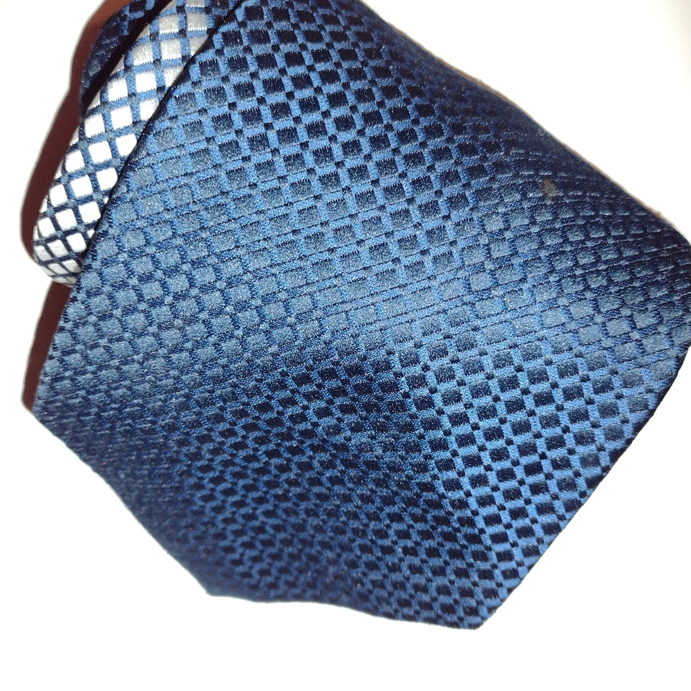 Wolf's navy blue men's necktie